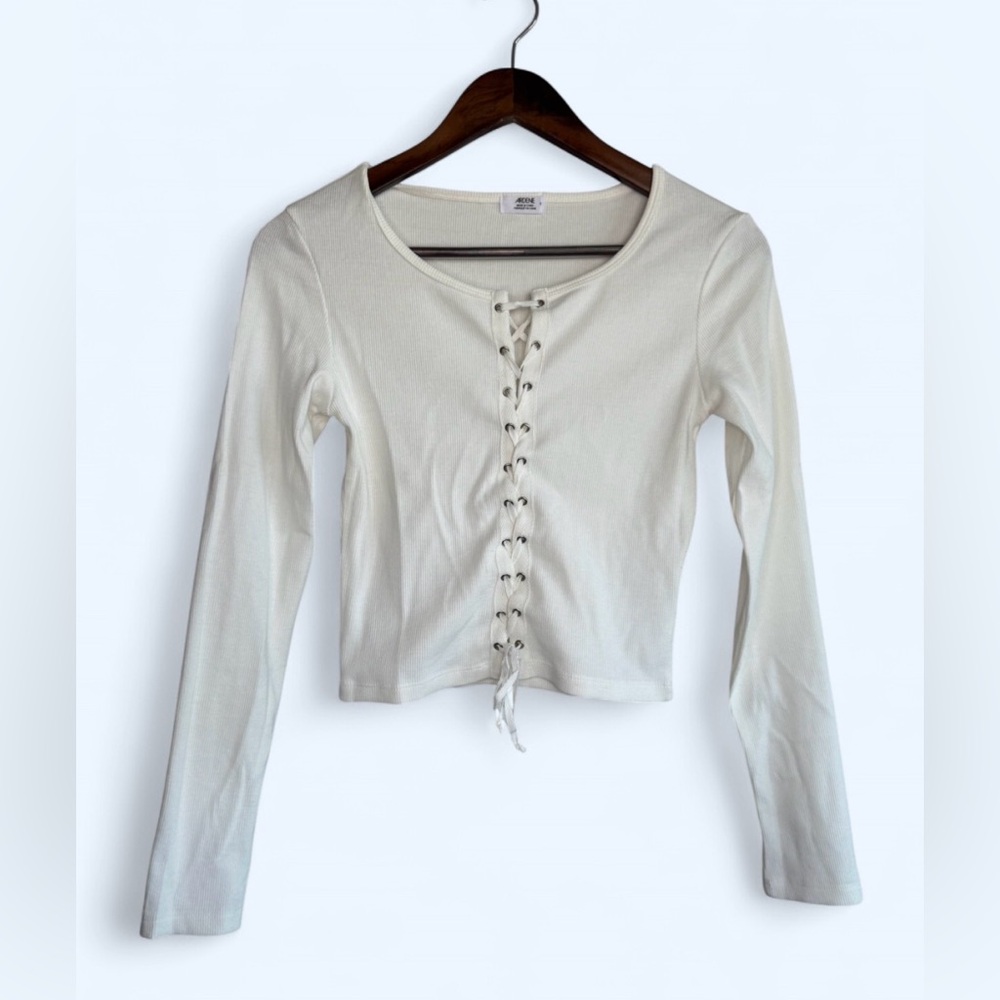 $5 ADD ON Ardene Lace Up Long Sleeve Shirt White Ribbed Knit Size Small Like New